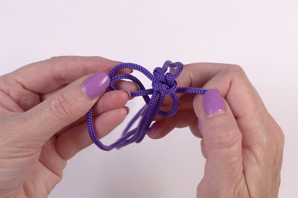 Expandable bracelet knot Clearance